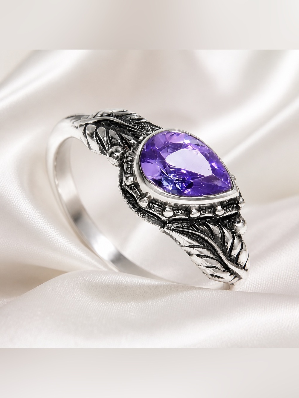 NEW! Iolite Ring - Picture 11 of 12